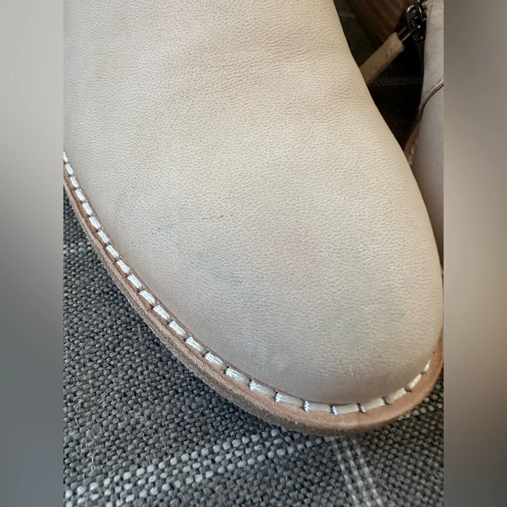 Eileen Fisher Billie Tumbled Nubuck Bootie Ankle Boots Women’s Size 8.5 Beige - Picture 5 of 11